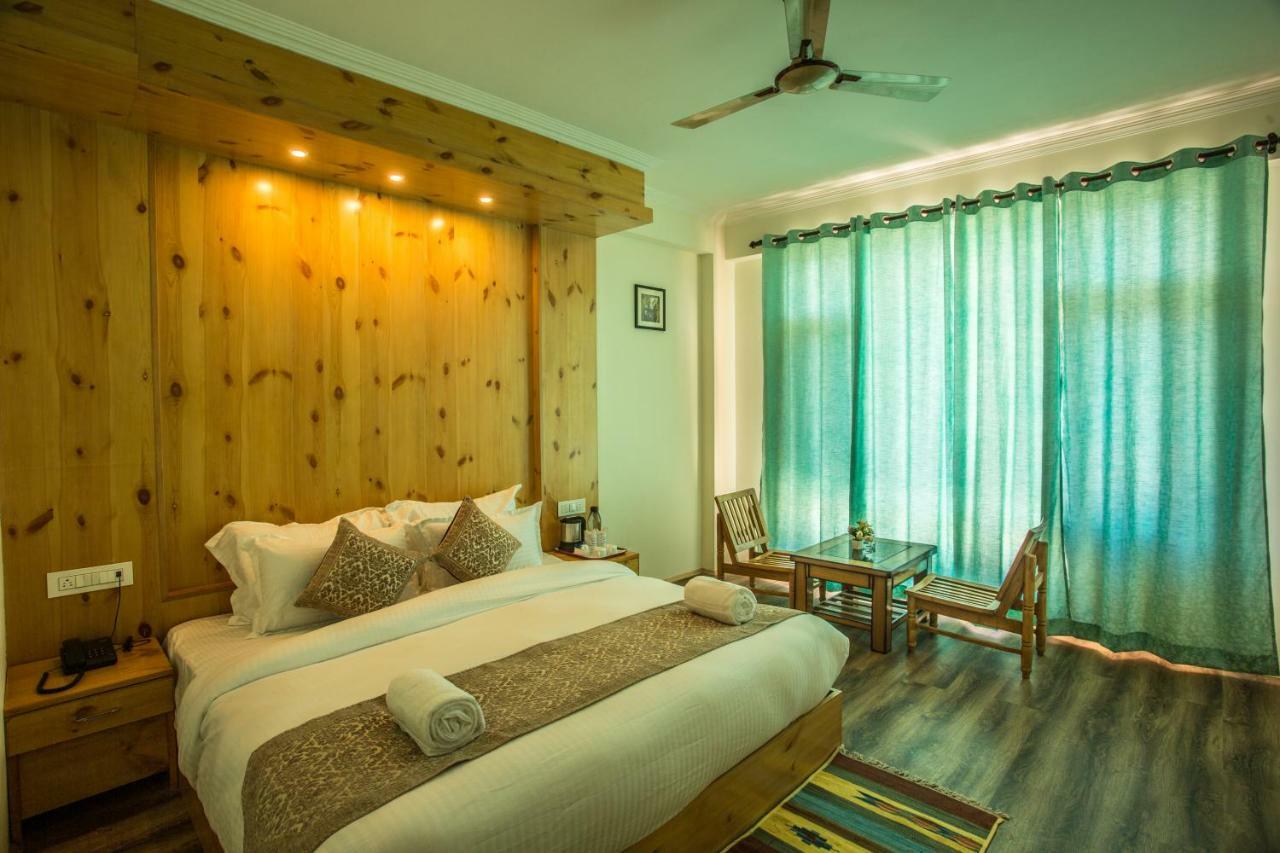 Pashmina Hotel มะนาลี ภายนอก รูปภาพ